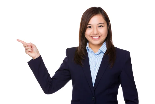 Junge asiatische Geschäftsfrau in Business-Anzug — Stockfoto