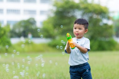 şirin Asyalı küçük çocuk