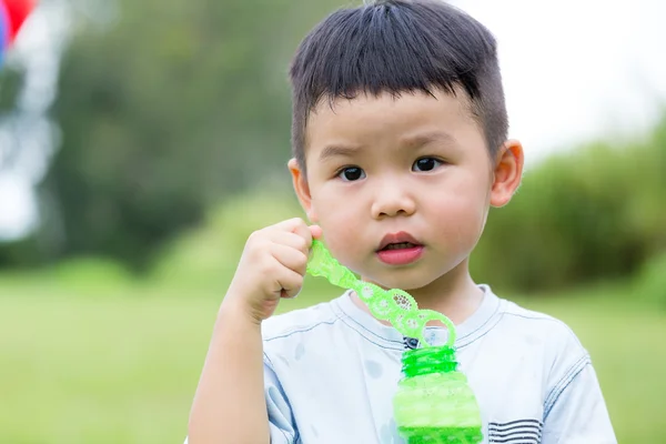 Carino asiatico piccolo ragazzo — Foto Stock