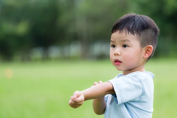 可爱的亚洲小男孩 — 图库照片