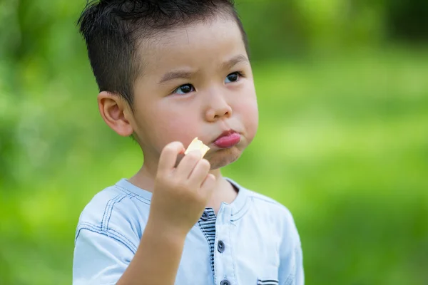 Mignon asiatique petit garçon — Photo