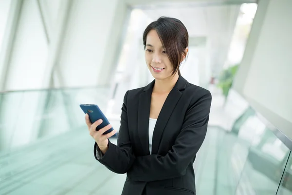 Joven asiática mujer de negocios traje —  Fotos de Stock