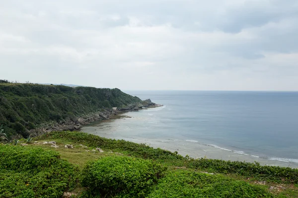 Mare di verde smeraldo dell'Okinawa — Foto Stock