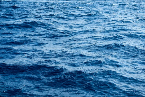 Havet vågig yta — Stockfoto