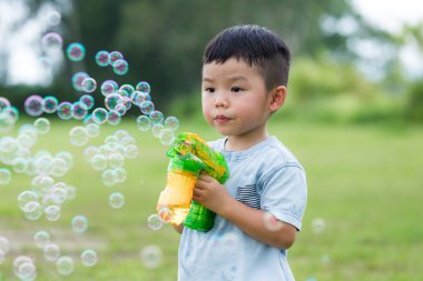 şirin Asyalı küçük çocuk