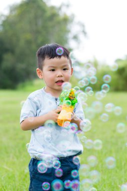 şirin Asyalı küçük çocuk