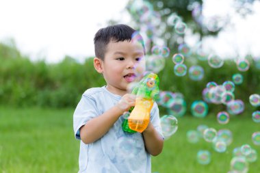 şirin Asyalı küçük çocuk