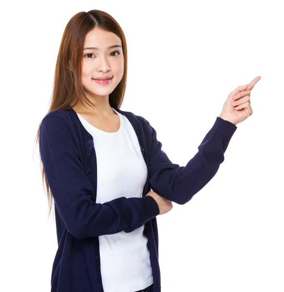 Asiática joven mujer en azul cárdigan — Foto de Stock