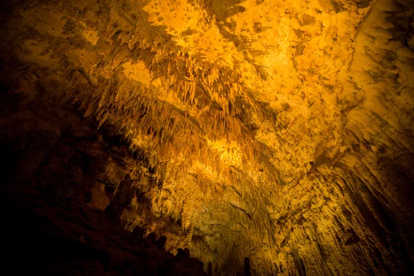 Stalactites inside cave — Stock Photo, Image