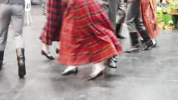 Латвийские национальные танцы — стоковое видео