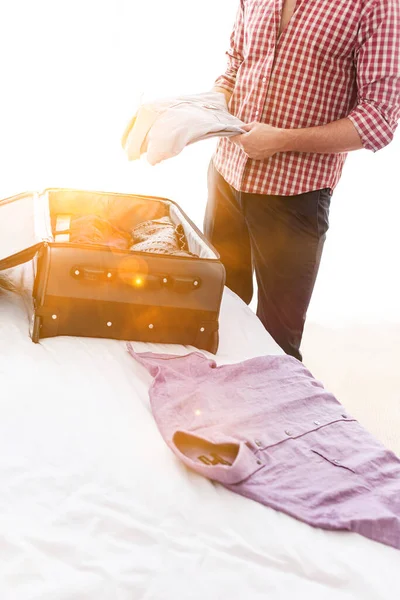 Man Packing Suitcase Trip — Stock Photo, Image