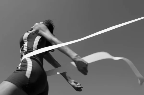 Black White Photo Female Athlete Crossing Finish Line — Stock Photo, Image