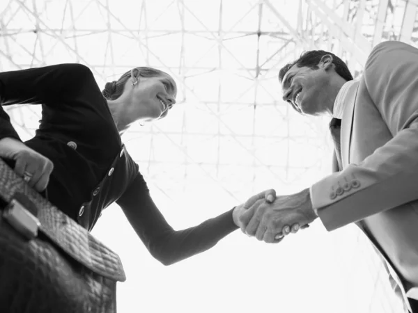 Black White Photo Business Partners Shaking Hands — Stock Photo, Image