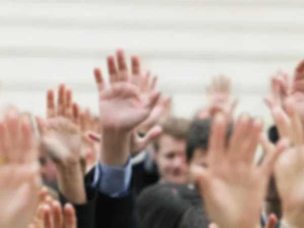 Close Negócios Multidão Levantando Mãos — Fotografia de Stock