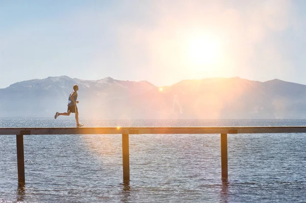 Foto Man Jogging Pier — Foto de Stock