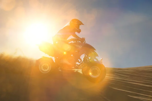 Portrait Man Quad Biking Dessert Lens Flare — Stock Photo, Image