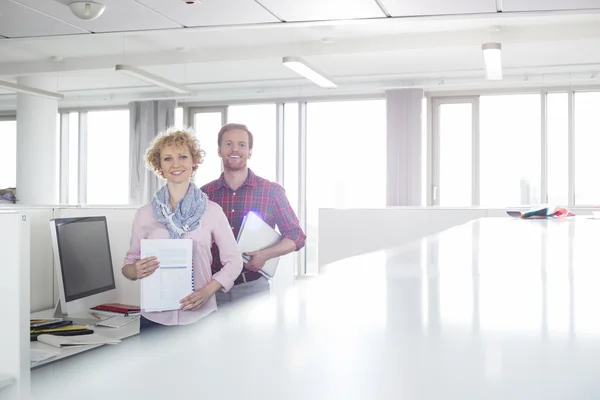 Business people standing in office — Stock Photo, Image