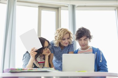 çalışan iş adamları