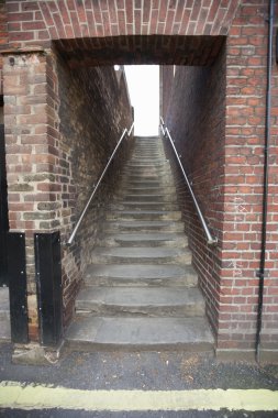 Adım adım tuğla duvar