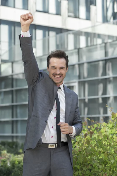 Biznesmen świętuje sukces — Zdjęcie stockowe