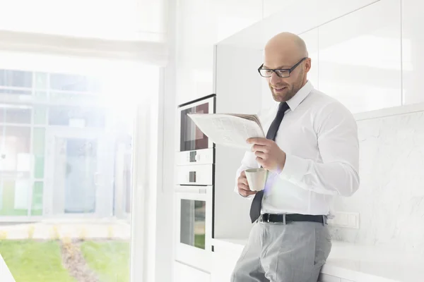 Businessman having coffee — Stock Photo, Image