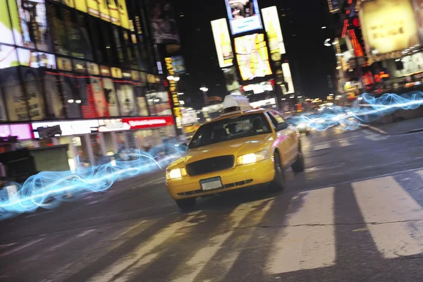 Taxi sulla strada della città — Foto Stock