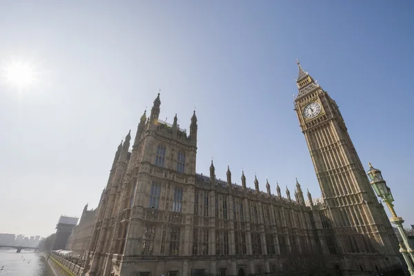 Big Ben and parliament building — Stock Photo, Image