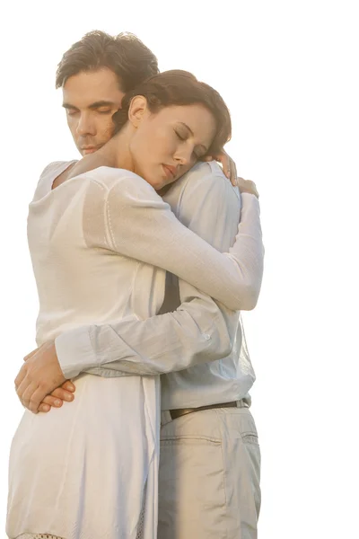 Couple avec les yeux fermés câlins — Photo