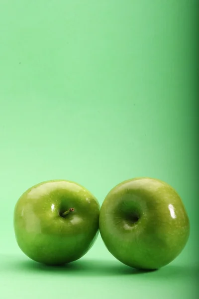 Ripe Green apples — Stock Photo, Image
