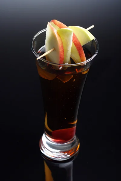 Jus de pomme avec glace — Photo