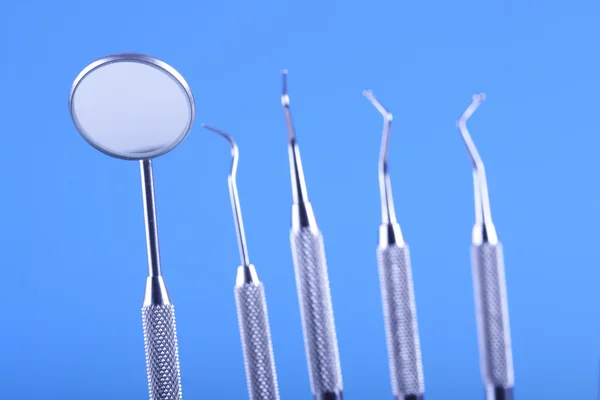 Новые стоматологические инструменты — стоковое фото
