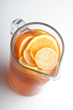 portakal suyu ile sürahi