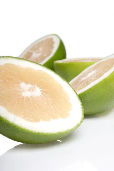 Fresh Green grapefruits — Stock Photo, Image