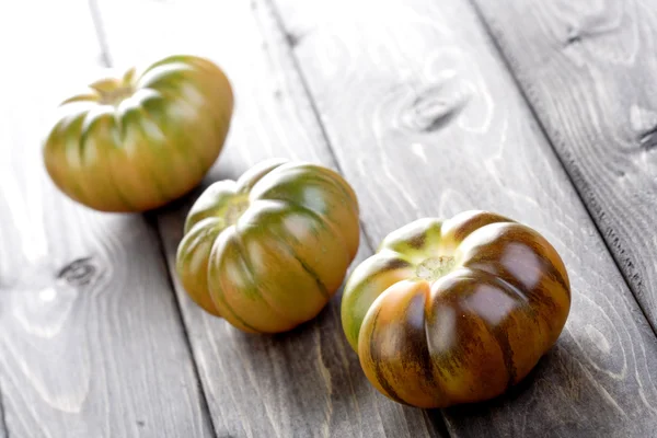 Verse zwarte tomaten — Stockfoto