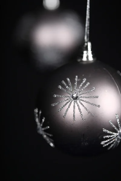 Zilveren kerst kerstballen — Stockfoto
