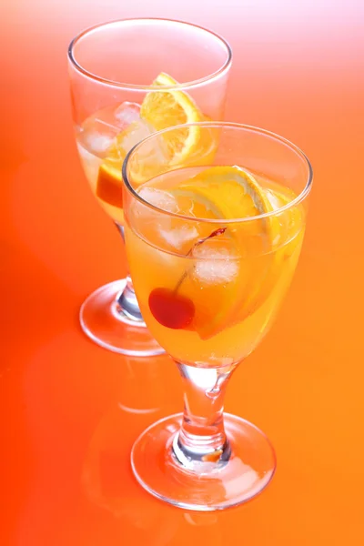 Zoete oranje dranken — Stockfoto