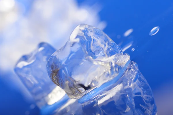 Cubes de glace en cristal — Photo