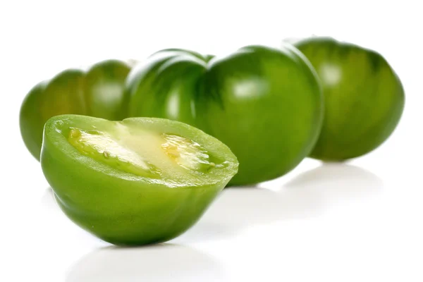 Зелёные спелые помидоры — стоковое фото