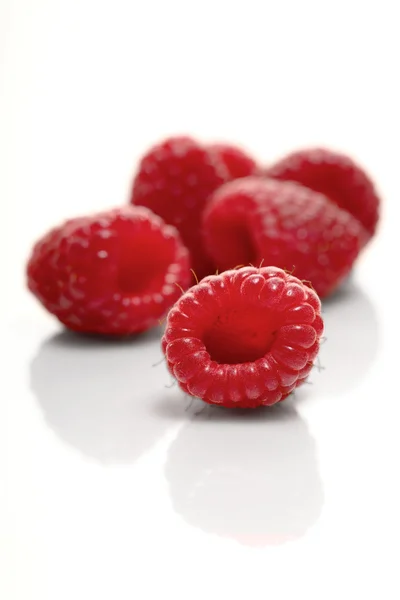 Frische süße Himbeeren — Stockfoto