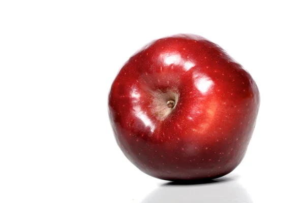 Red ripe apple — Stock Photo, Image