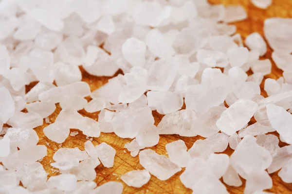 Weiße Salzkörner — Stockfoto