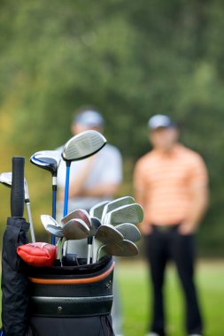 Golf sopaları çantada.