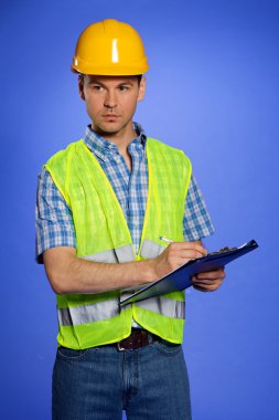 Pano'yu kullanıyor mimar