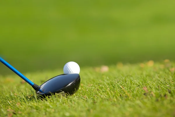 A golf club on a golf course — Stock Photo, Image