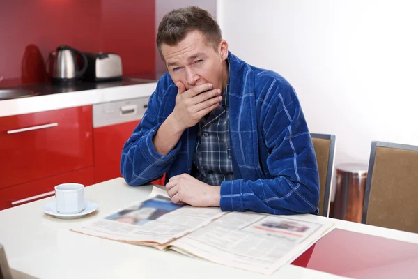 Young man yawning — Stock Photo, Image