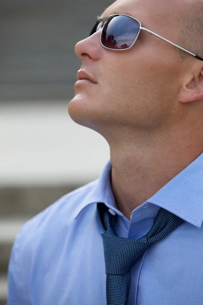 Businessman wearing sunglasses — Stock Photo, Image