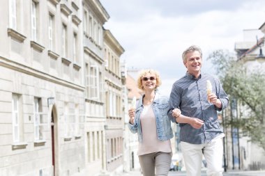couple holding ice cream