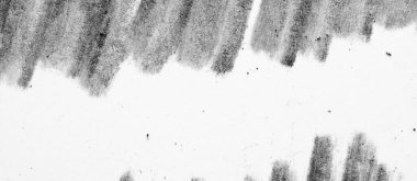 Ağır kömür içeren siyah-beyaz grunge dokusu, kabataslak bir üst sınır oluşturan grafit lekeleri ve kopyalama alanı için çoğunlukla temiz beyaz bir merkez alan; ince toz zerreleri ve işaretler.