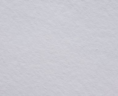 Beyaz suluboya kağıdın yakın plan, yumuşak tahıllı ve doğal desenli yüzeyi var. Resim, kırtasiye, modelleme ve tasarım için kusursuz bir sanatsal zemin..