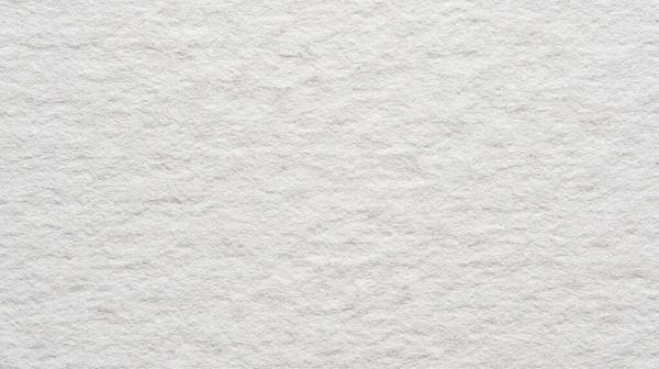 Beyaz desenli kağıt yüzeyin ince iplik detaylarıyla yakın çekim makro görüntüsü. Tasarım, kırtasiye, sanat ve baskı kavramları için asgari soyut arkaplan ideali.